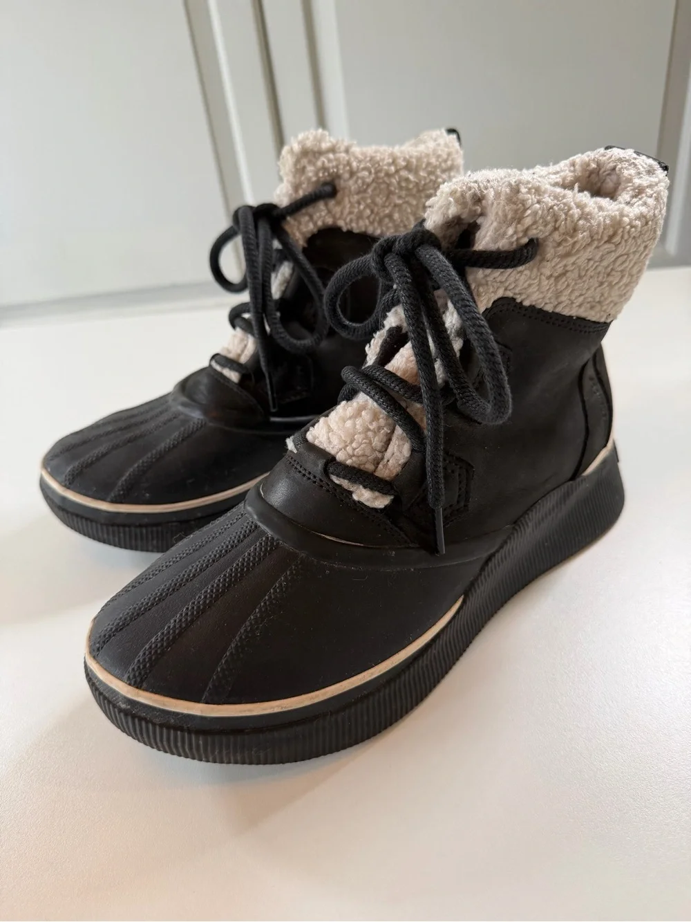 SOREL Out N About IV Chillz Waterproof Winter Boots Women’s 9 Black/Chalk